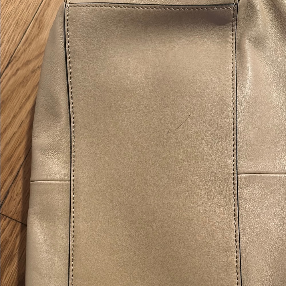 Pour La Victoire Nouveau Noir Tan Women's Satchel Bag - Picture 9 of 10